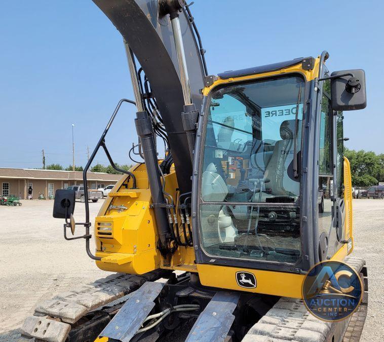2017 John Deere 135G  excavator