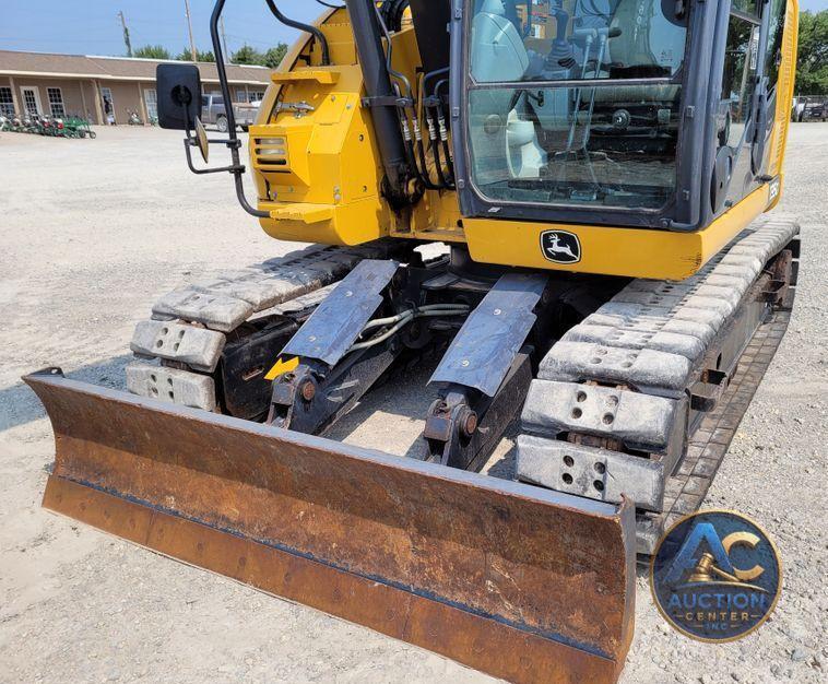2017 John Deere 135G  excavator