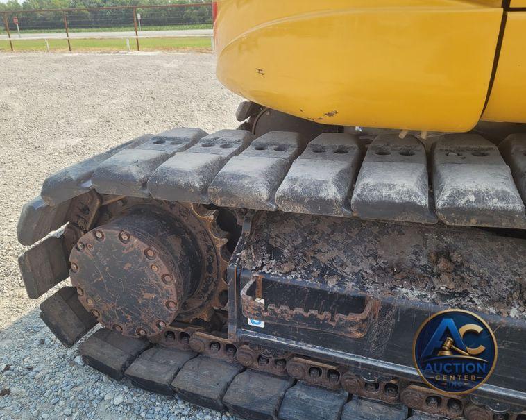 2017 John Deere 135G  excavator