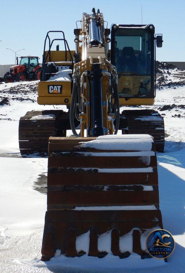 2019 Caterpillar 320  excavator