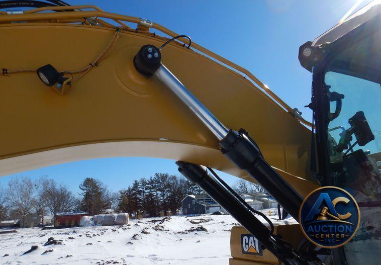 2019 Caterpillar 320  excavator