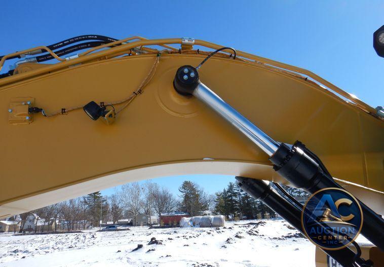 2019 Caterpillar 320  excavator