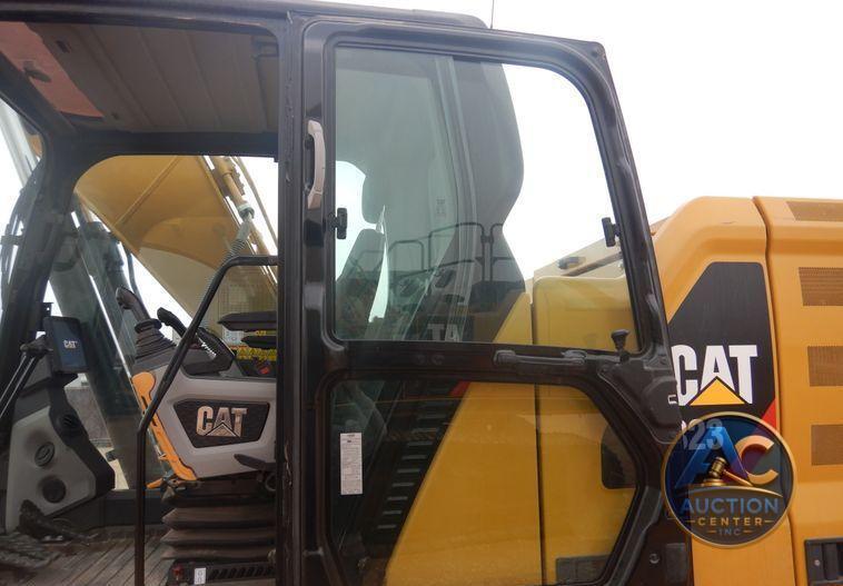 2018 Caterpillar 323  excavator