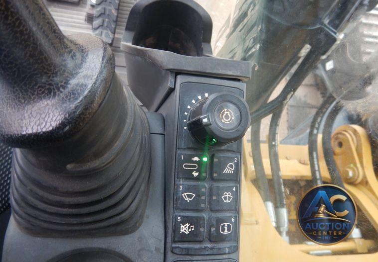 2018 Caterpillar 323  excavator