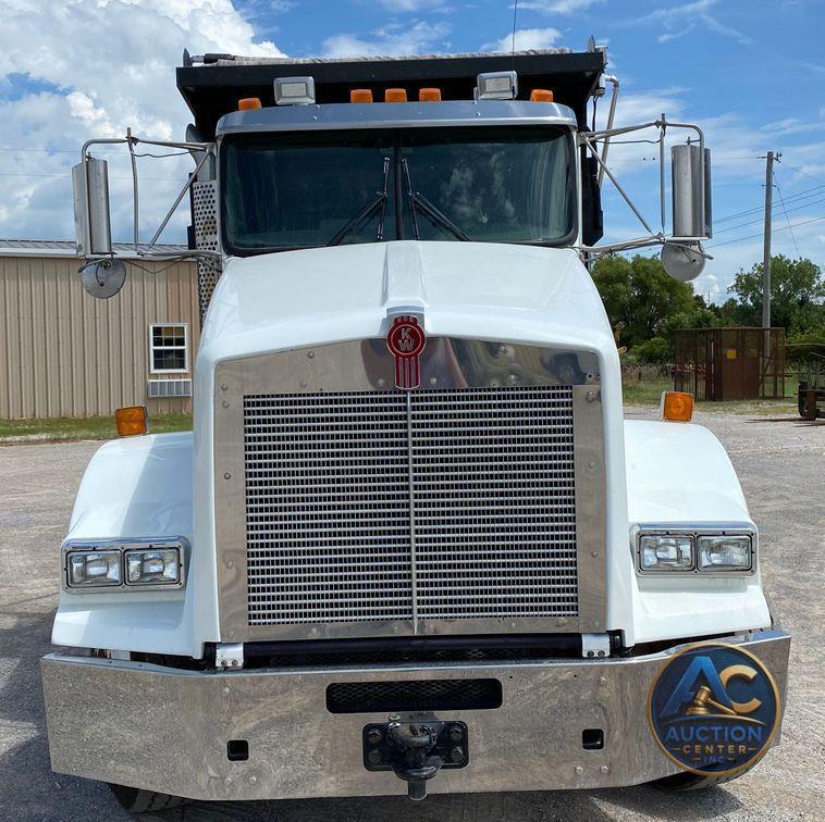 2014 Kenworth T805  dump truck
