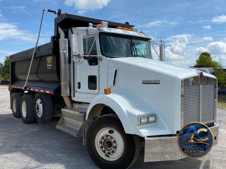 2014 Kenworth T805  dump truck