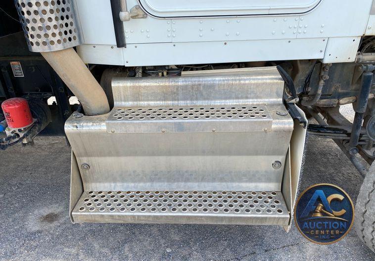 2014 Kenworth T805  dump truck