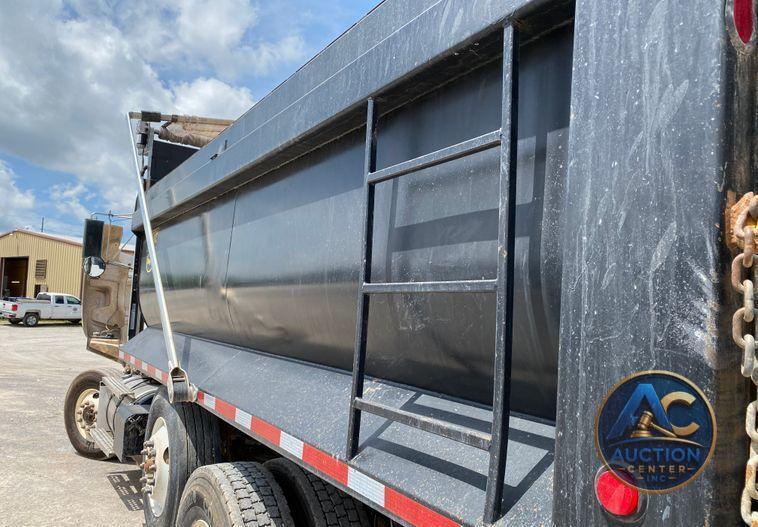 2014 Kenworth T805  dump truck