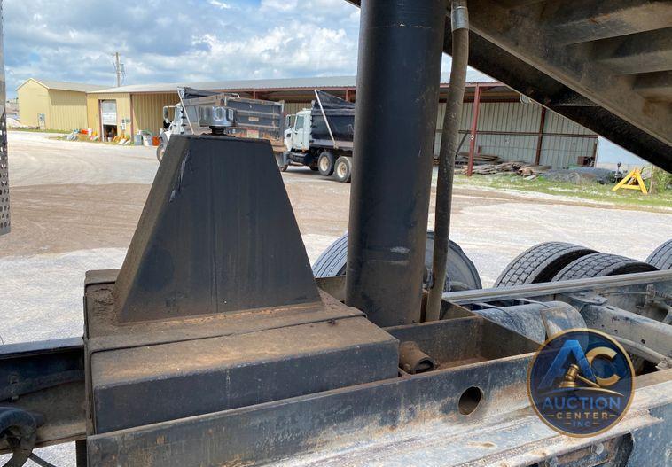 2014 Kenworth T805  dump truck