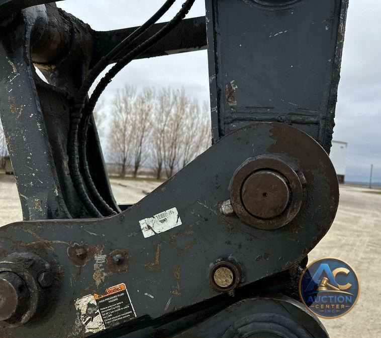 2017 John Deere 245G LC  excavator