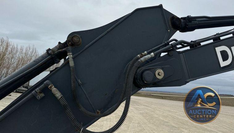 2017 John Deere 245G LC  excavator