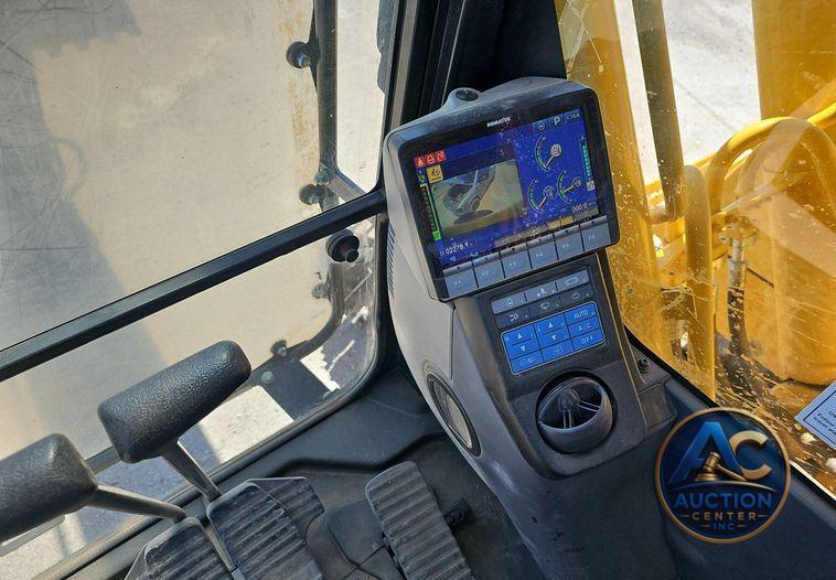 2019 Komatsu  PC240LC-11 excavator