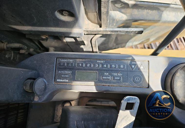 2019 Komatsu  PC240LC-11 excavator