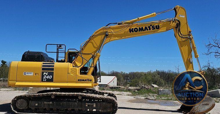 2019 Komatsu  PC240LC-11 excavator