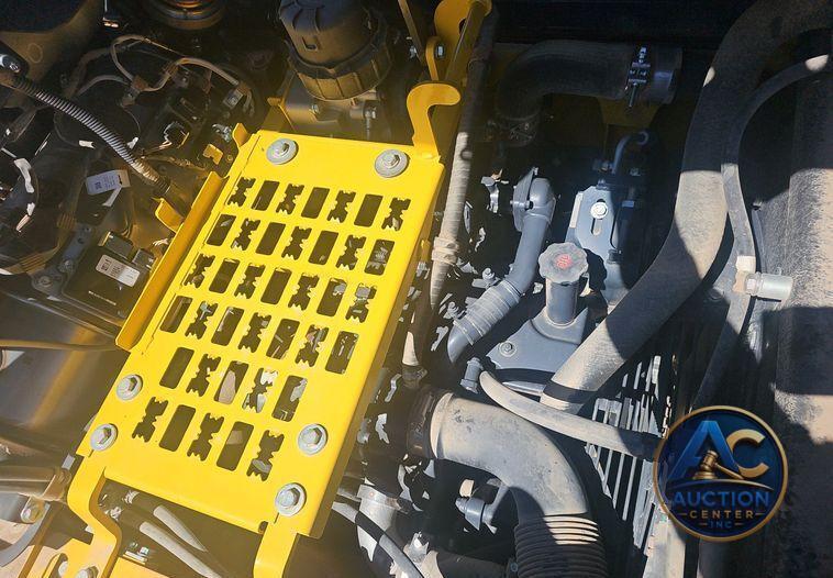 2019 Komatsu  PC240LC-11 excavator