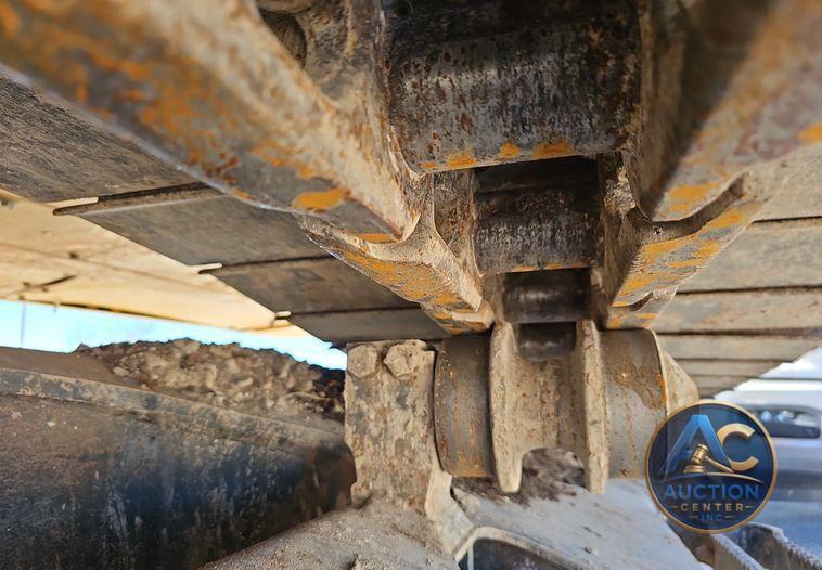 2019 Komatsu  PC240LC-11 excavator