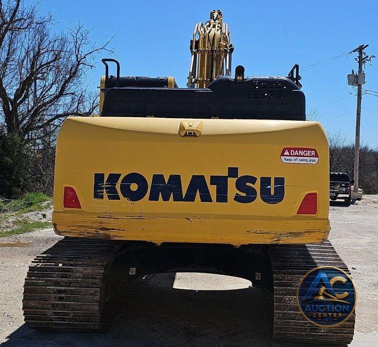 2019 Komatsu  PC240LC-11 excavator