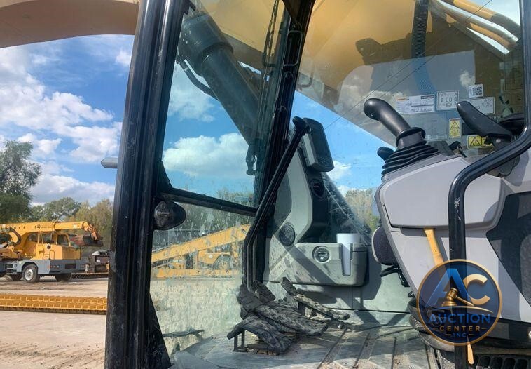2019 Caterpillar 349FL  excavator