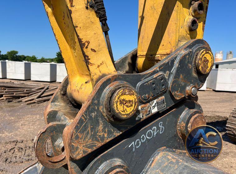 2020 Komatsu PC238USLC-11 excavator