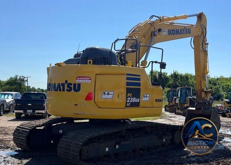 2020 Komatsu PC238USLC-11 excavator