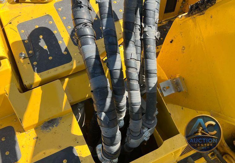 2020 Komatsu PC238USLC-11 excavator