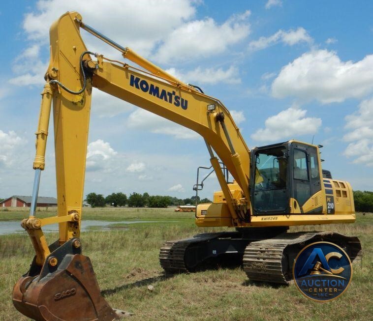 2018 Komatsu PC210LC-11  excavator