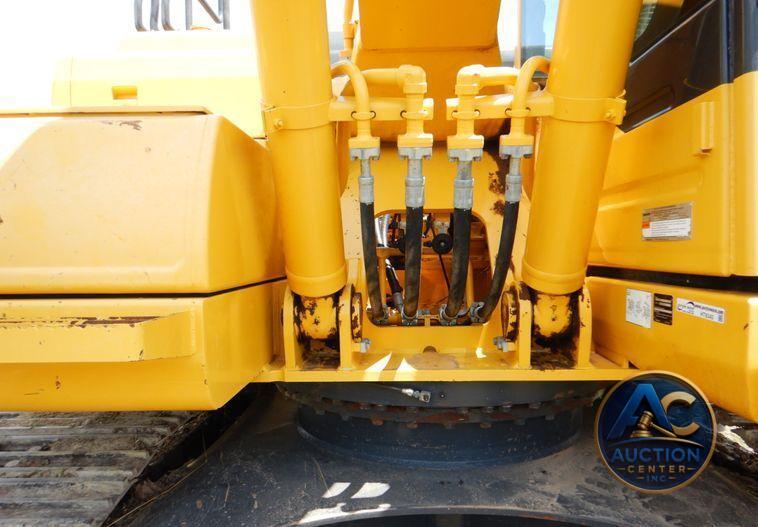 2018 Komatsu PC210LC-11  excavator
