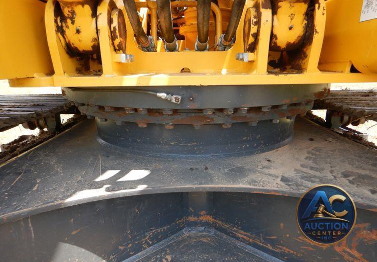 2018 Komatsu PC210LC-11  excavator