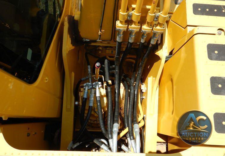 2018 Komatsu PC210LC-11  excavator