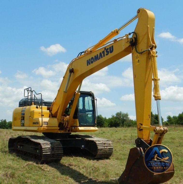 2018 Komatsu PC210LC-11  excavator