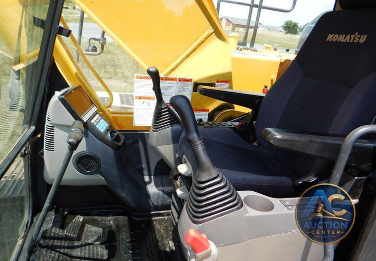 2018 Komatsu PC210LC-11  excavator
