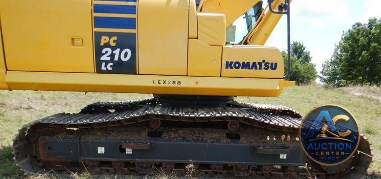 2018 Komatsu PC210LC-11  excavator