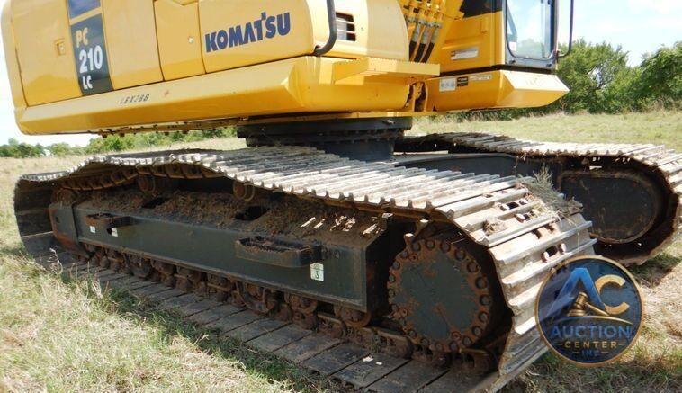 2018 Komatsu PC210LC-11  excavator
