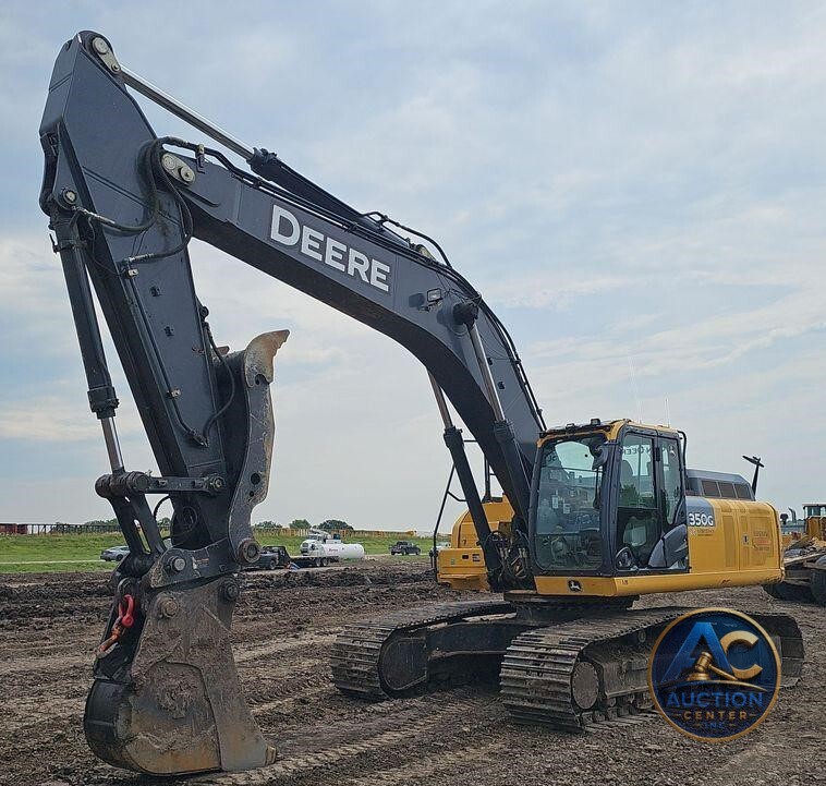 2017 John Deere 350G LC excavator