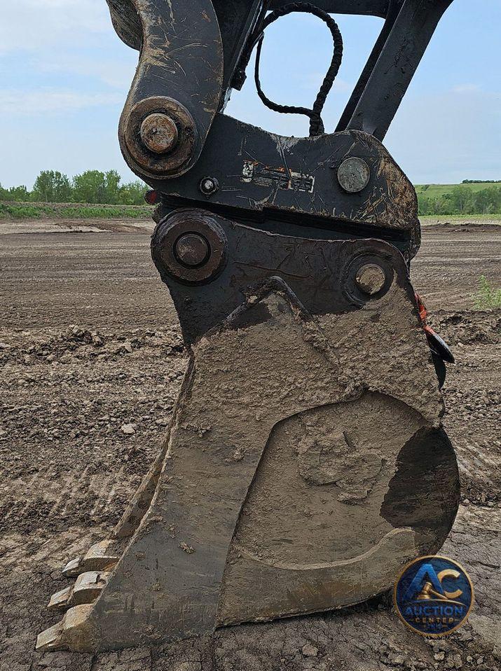 2017 John Deere 350G LC excavator