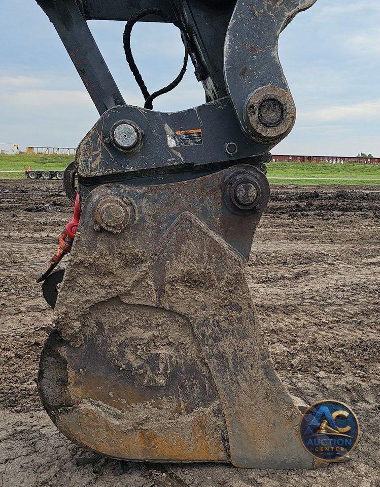 2017 John Deere 350G LC excavator