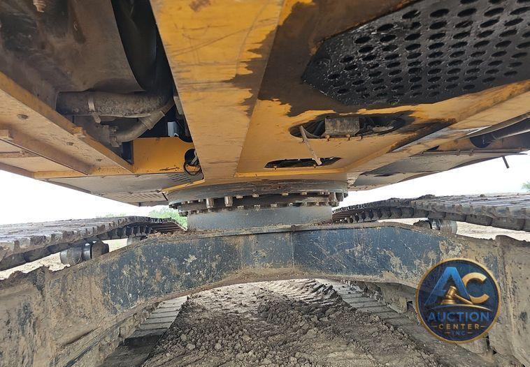 2017 John Deere 350G LC excavator
