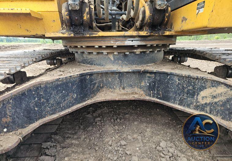 2017 John Deere 350G LC excavator