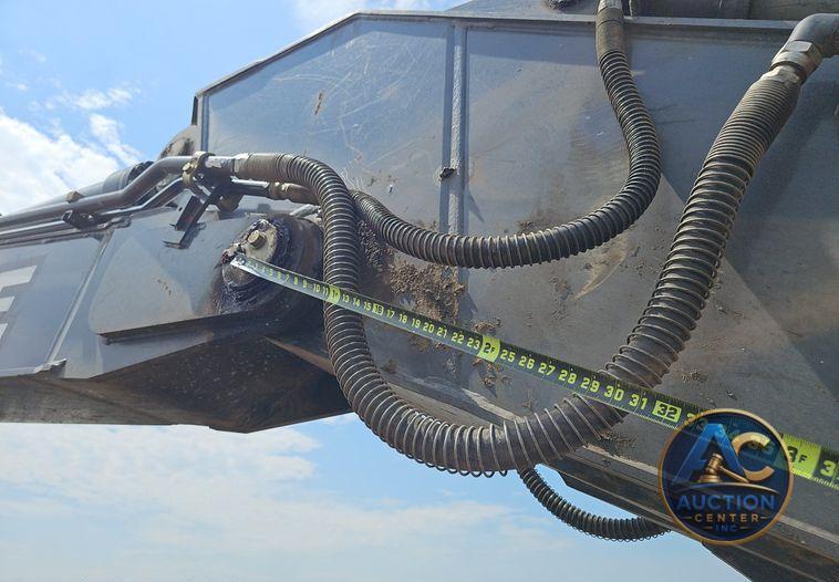 2017 John Deere 350G LC excavator
