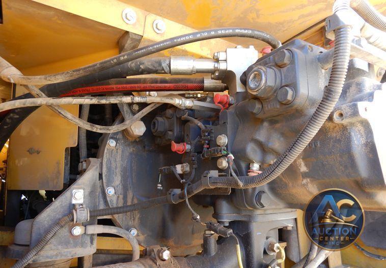 2016 Komatsu PC360LCi-11  excavator
