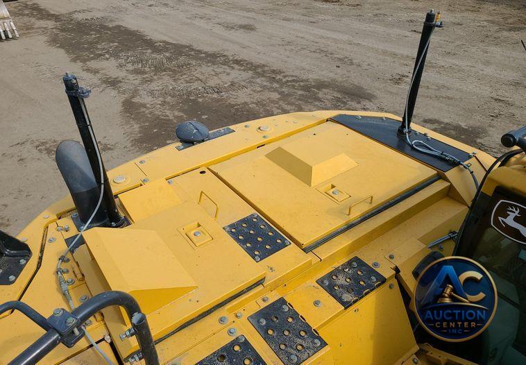 2017 John Deere 245G LC  excavator