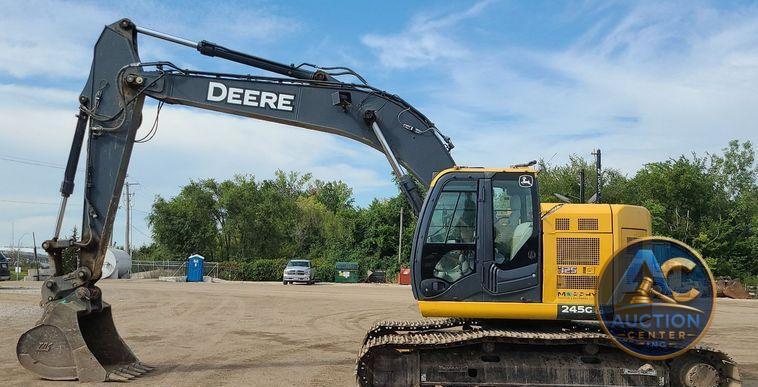 2017 John Deere 245G LC  excavator