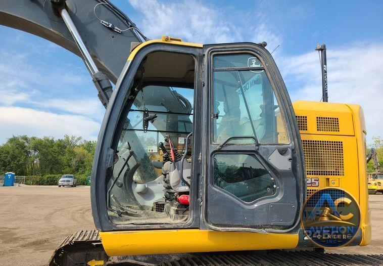 2017 John Deere 245G LC  excavator