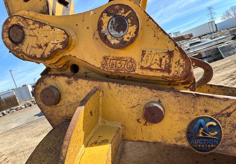 2019 Caterpillar 320 excavator