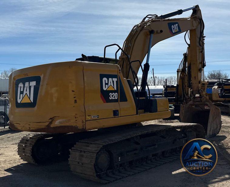 2019 Caterpillar 320 excavator