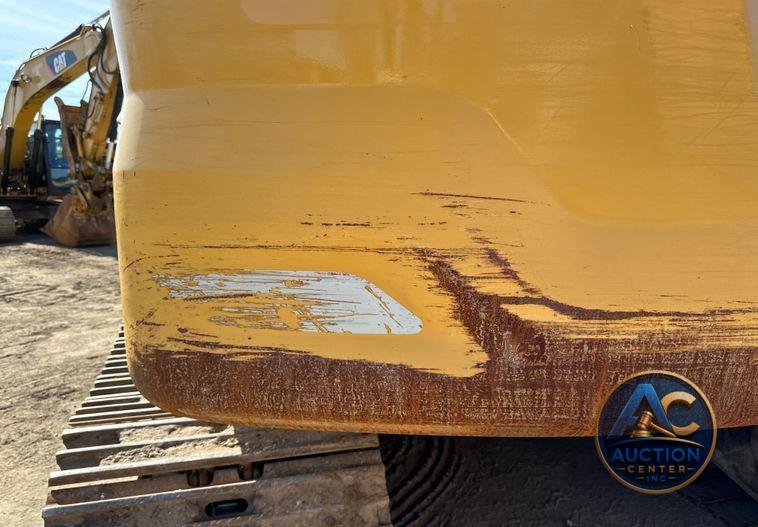 2019 Caterpillar 320 excavator