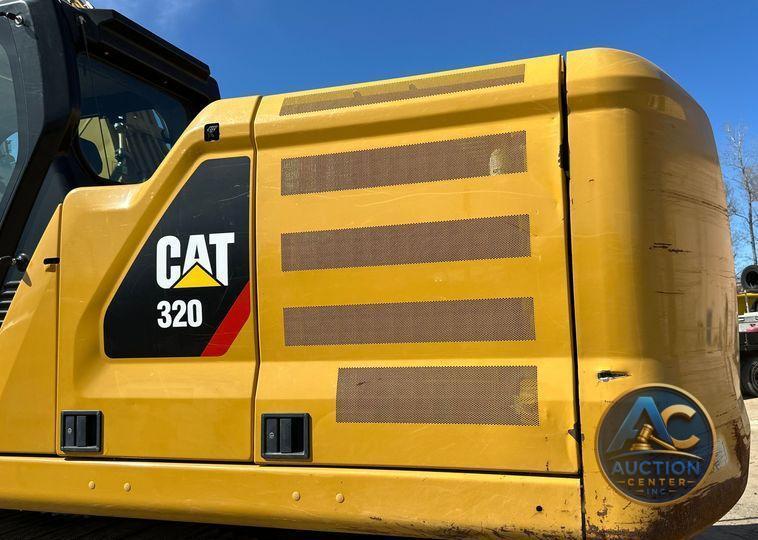 2019 Caterpillar 320 excavator