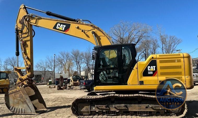 2019 Caterpillar 320 excavator