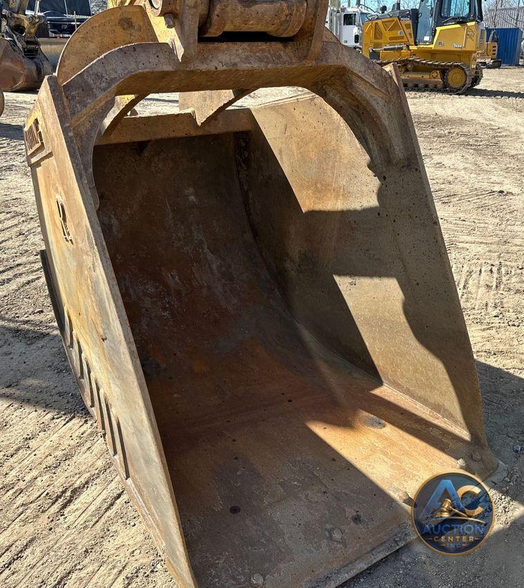 2019 Caterpillar 320 excavator