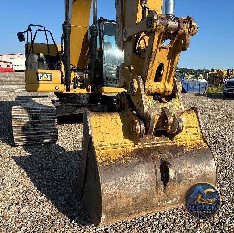 2018 Caterpillar  323 excavator